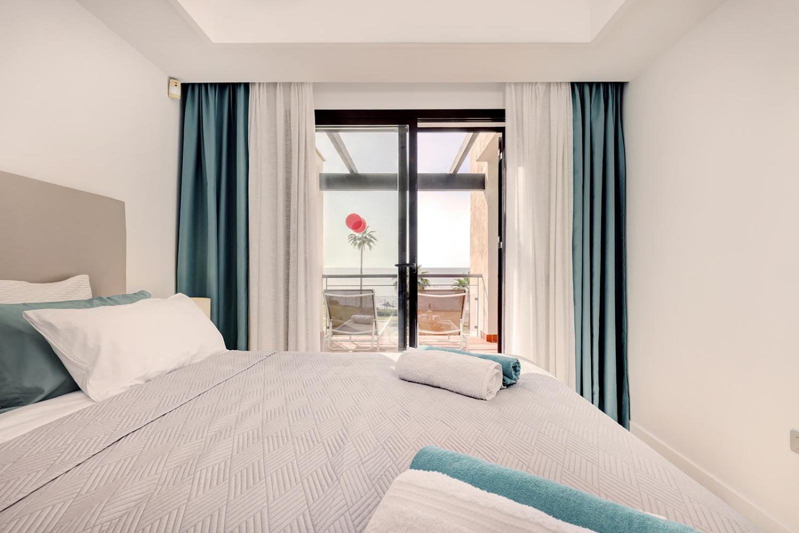 Sunrise Beach Front - Casares Del Mar Exterior photo