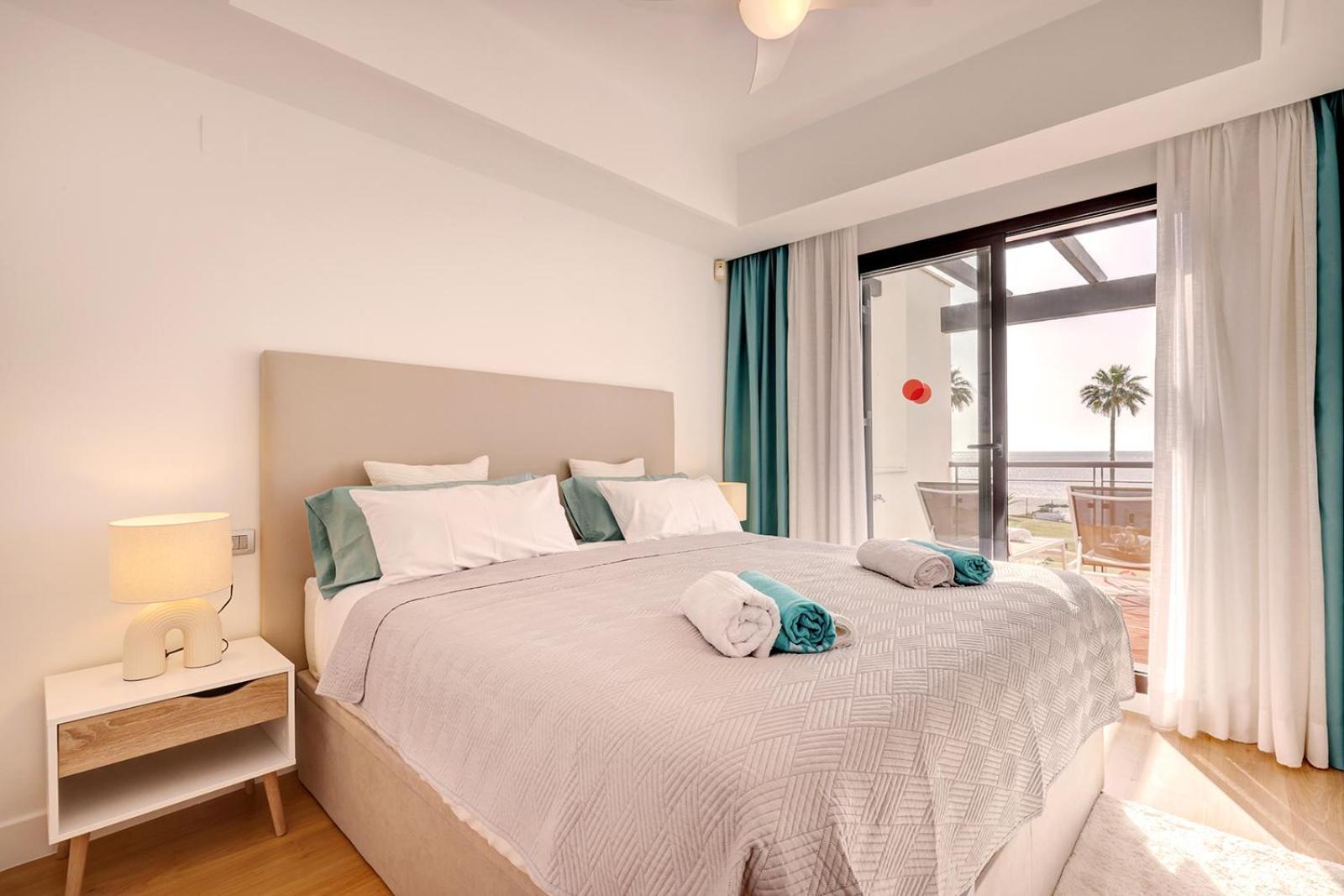 Sunrise Beach Front - Casares Del Mar Exterior photo