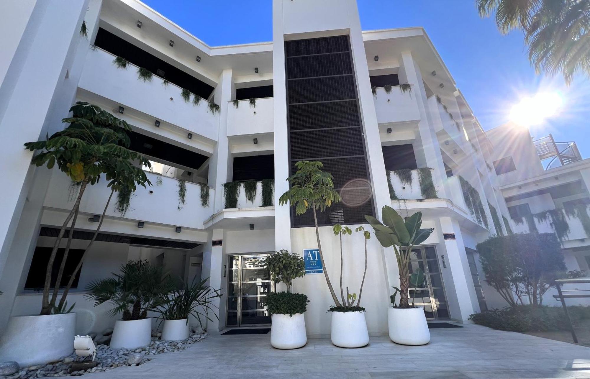 Sunrise Beach Front - Casares Del Mar Exterior photo