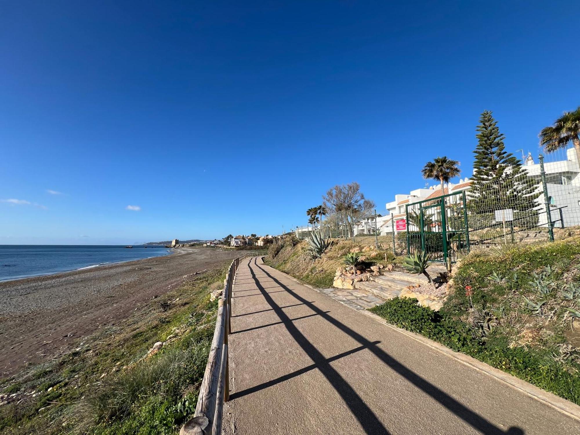 Sunrise Beach Front - Casares Del Mar Exterior photo